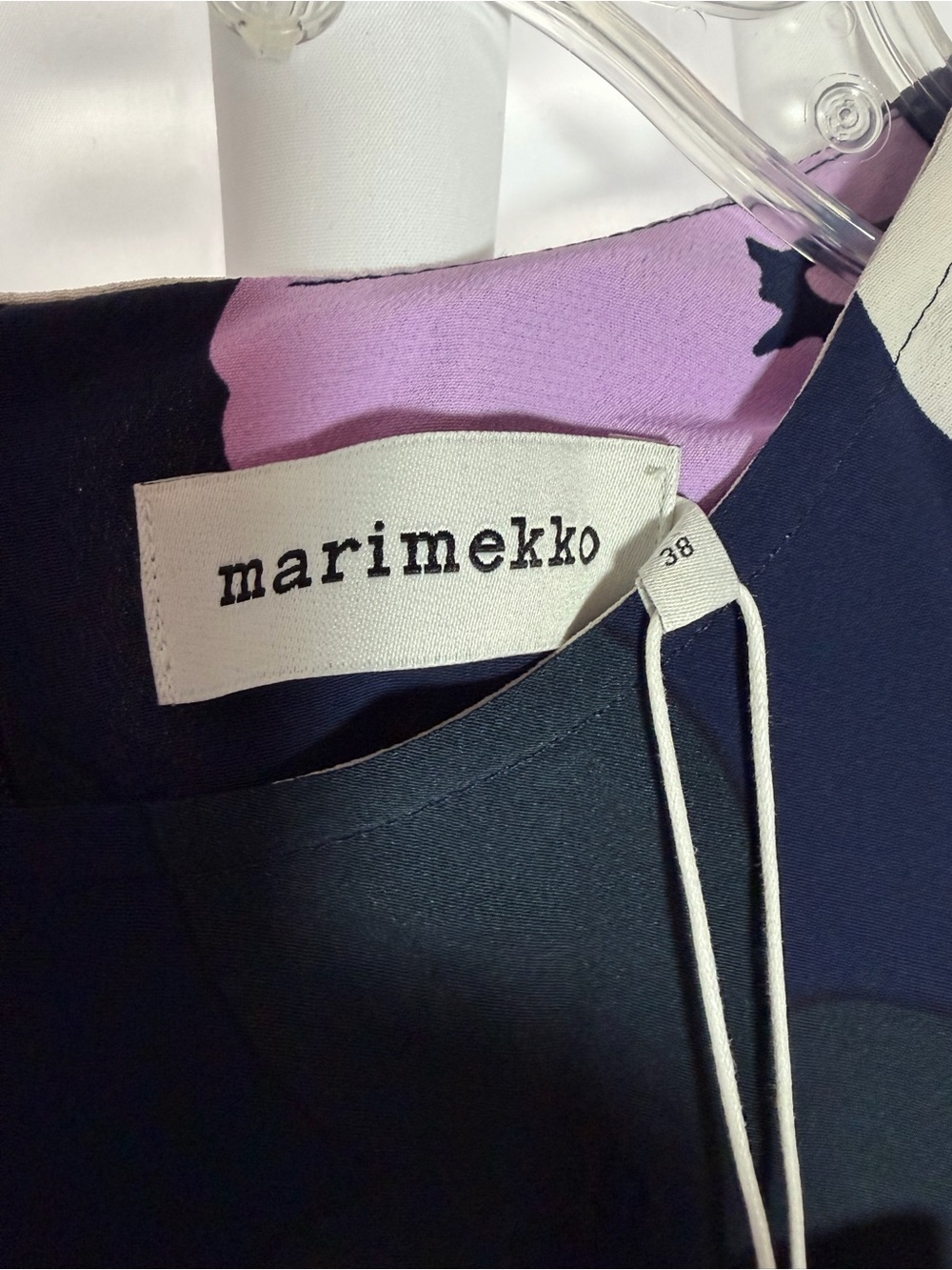 NWT MARIMEKKO Navy Blue w/Lavender & White Flowers  Blouse size 38/M - Picture 2 of 5